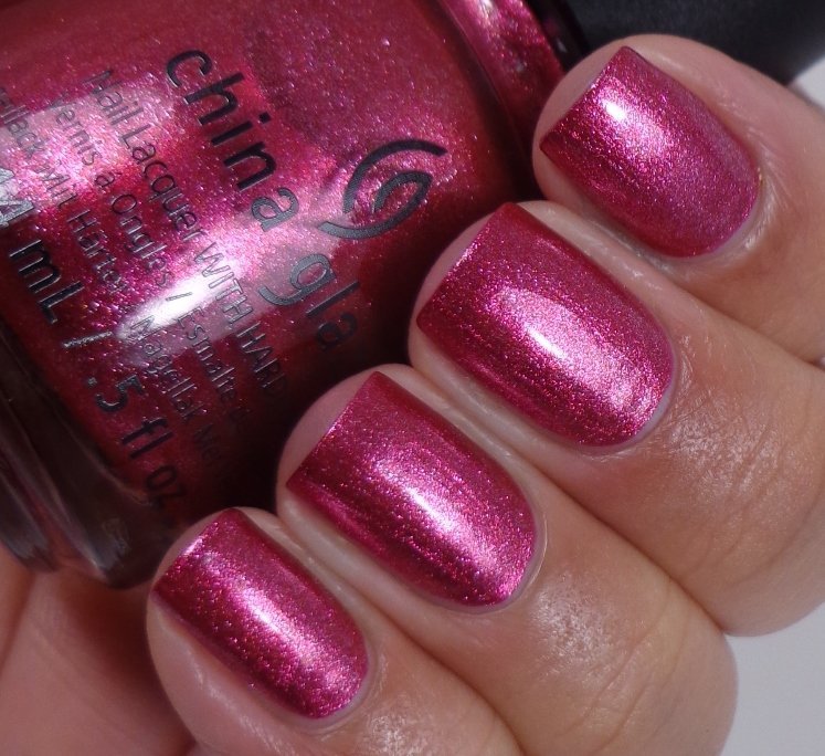 China-Glaze-Santa-Red-My-List-2
