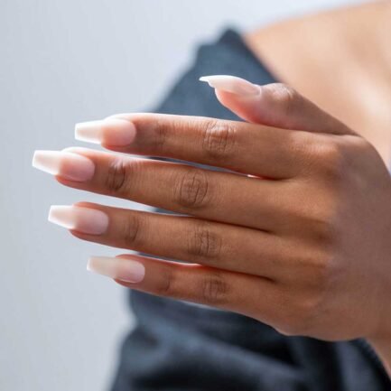 Gelish 120pcs. Medium Coffin Light Nude – Bild 3