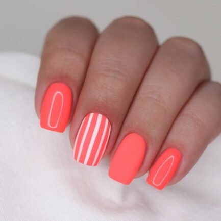 Gel polish INOCOS - MARIA MARÉS VIVAS 246 15ml. - Image 3