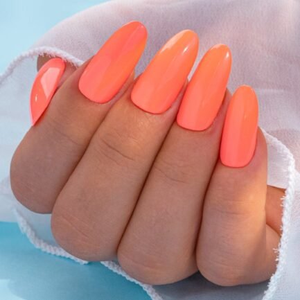 Gel polish INOCOS - TOPLESS TIME 392 15ml. - Image 4